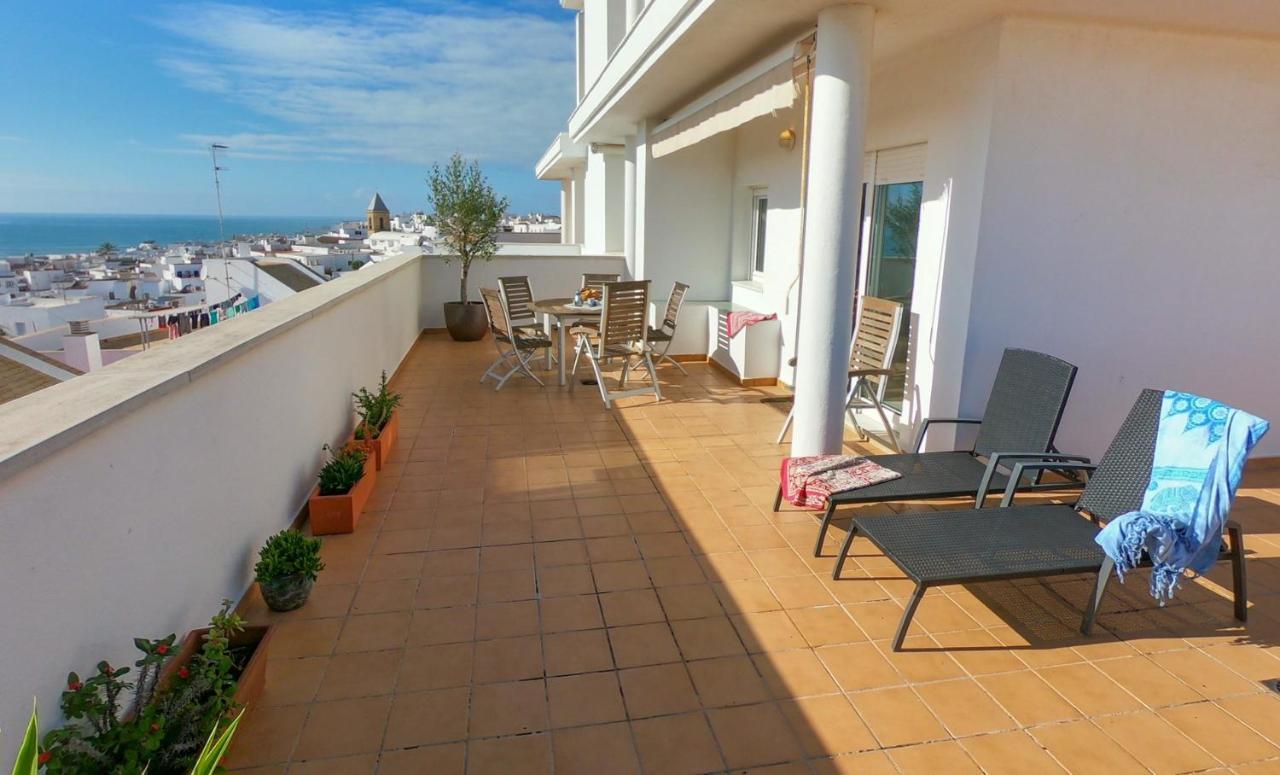 Terraza Trafalgar Apartamento Tipo Penthouse Con Enorme Terraza Y Vistas Al Mar كونيل ذي لا فرونتيرا المظهر الخارجي الصورة