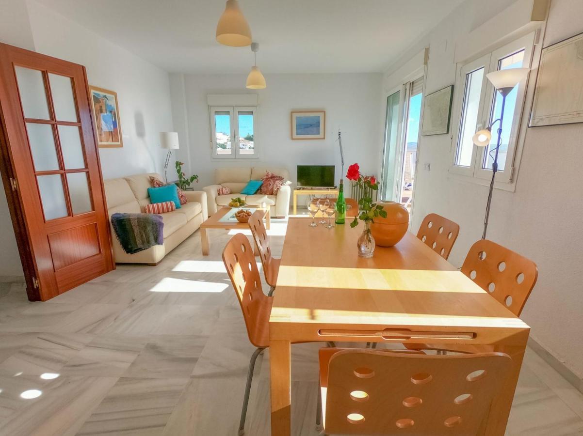 Terraza Trafalgar Apartamento Tipo Penthouse Con Enorme Terraza Y Vistas Al Mar كونيل ذي لا فرونتيرا المظهر الخارجي الصورة