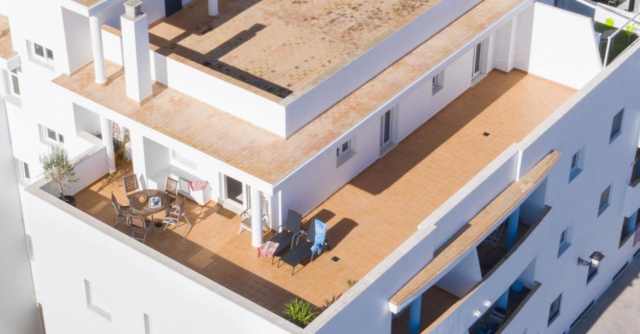 Terraza Trafalgar Apartamento Tipo Penthouse Con Enorme Terraza Y Vistas Al Mar كونيل ذي لا فرونتيرا المظهر الخارجي الصورة